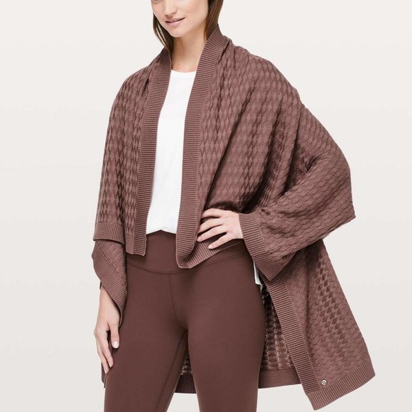 LULULEMON Divinity Poncho Woven Spanish Oak Mauve {X53} - Picture 2 of 7